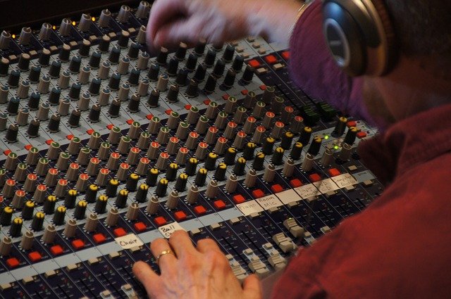 mixer studio rekaman