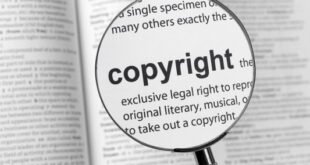 membuat copyright web dengan PHP