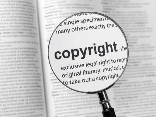 membuat copyright web dengan PHP